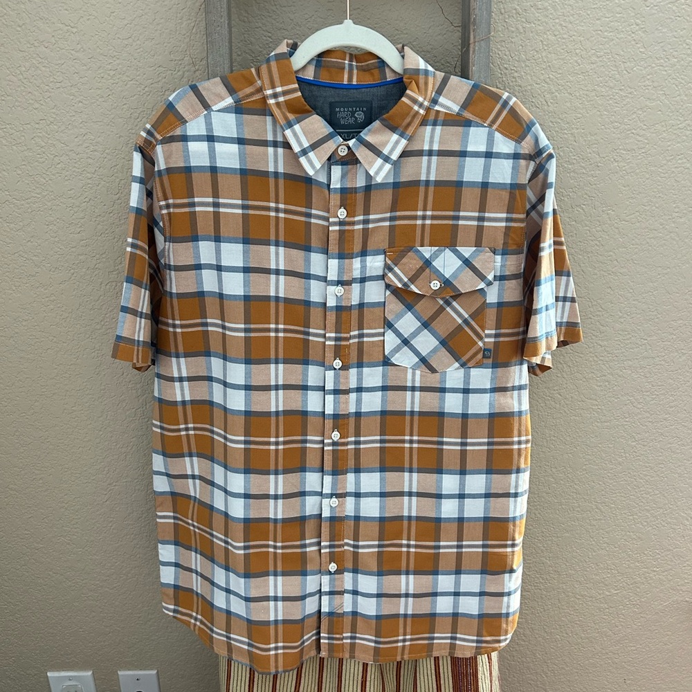 Mountain Hardwear Short Sleeve Button Up Shirt, XL